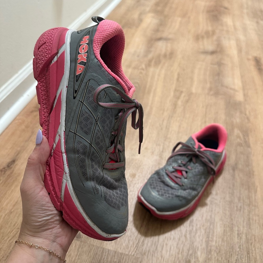 Hoka | Women's Grey Pink One One Clifton 2 Running Shoes Sneakers,‎ Size 6.5W